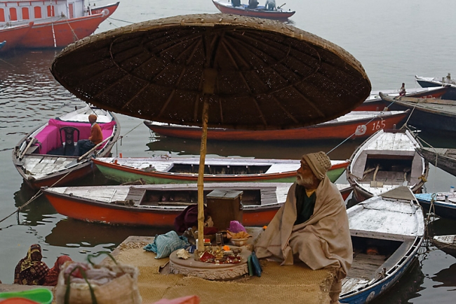 Varasani-Promenade sur le Gange-017